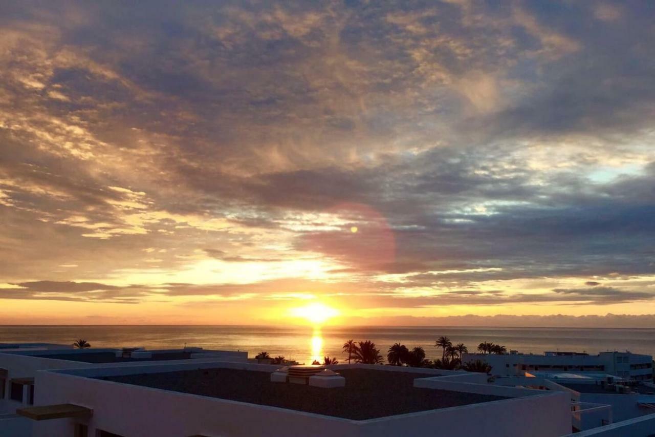 Moderno Apartamento Con Vistas Al Mar ラス・ネグラス エクステリア 写真