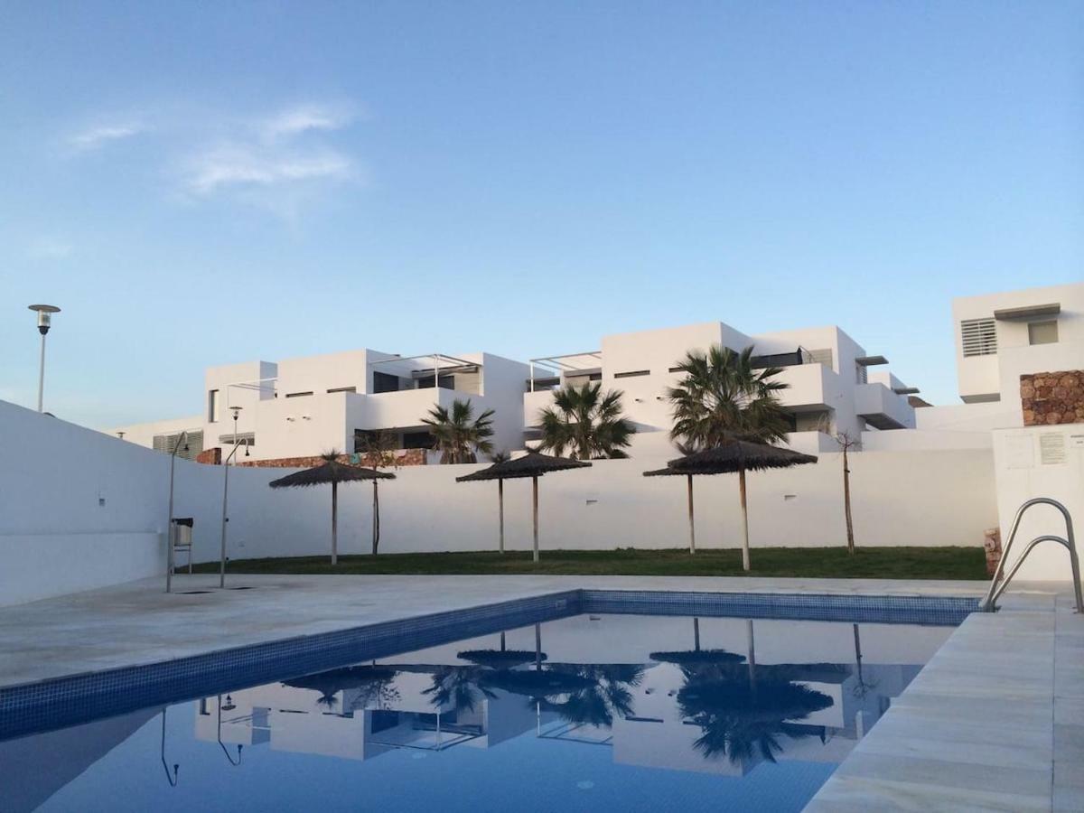Moderno Apartamento Con Vistas Al Mar ラス・ネグラス エクステリア 写真